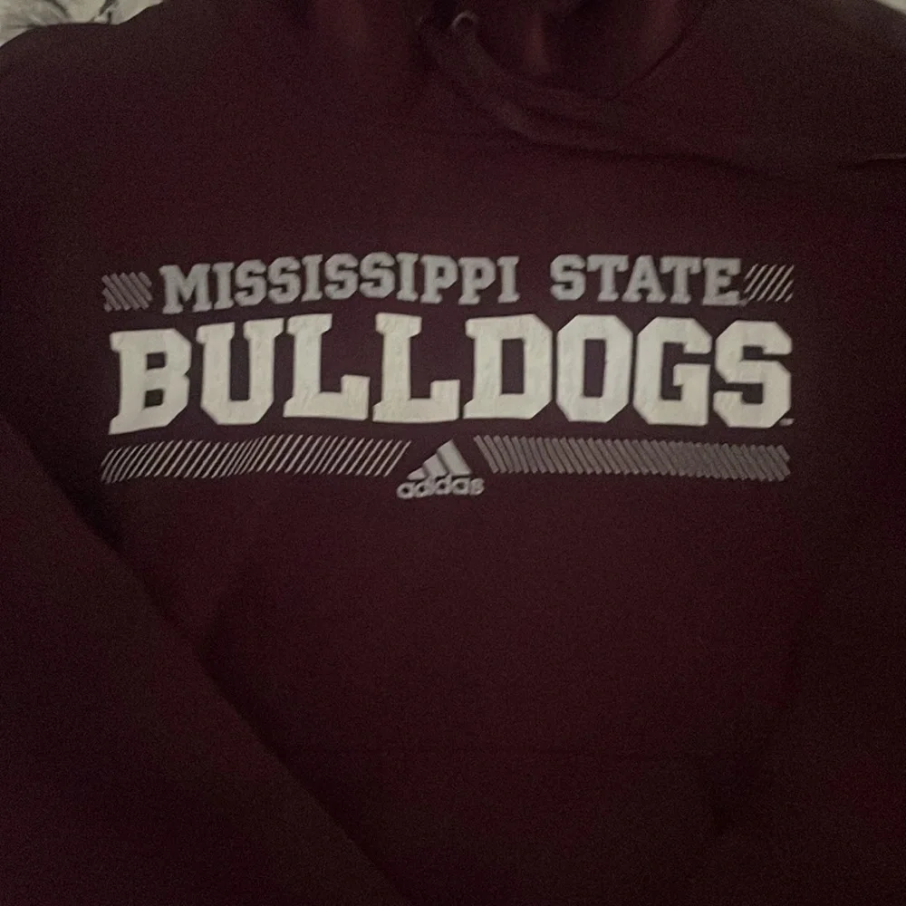 Mississippi State Bulldogs Hooded Sweatshirt 🌺 2 for $10🌺